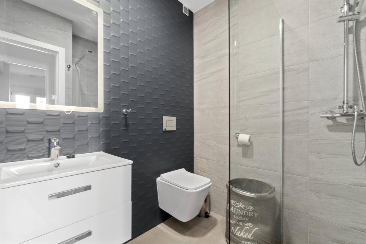 Marina Apartament トレビエハ エクステリア 写真